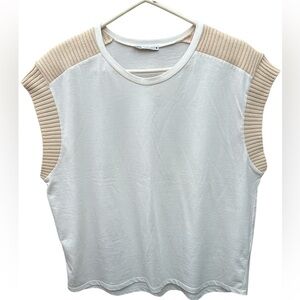 ZARA Women’s Contrast Tee Shirt 
Cap Sleeves Top Size: L
